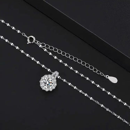 Lumière Éternelle: 925 Sterling Silver Zircon Necklace for Women